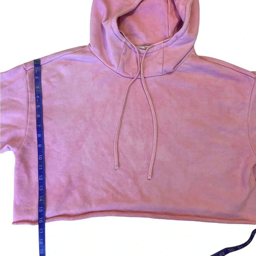 Alice + Olivia Nikki Cropped Hoodie Sweatshirt Pink Raw Hem Pullover L - Picture 8 of 12